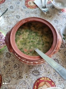 storceag de peste servit la localnici